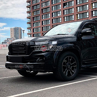 Решетка радиатора Toyota LC200 (2015-2021)