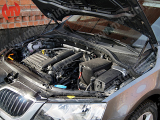 Упор капота Skoda Octavia III A7 (2013 - 2021)